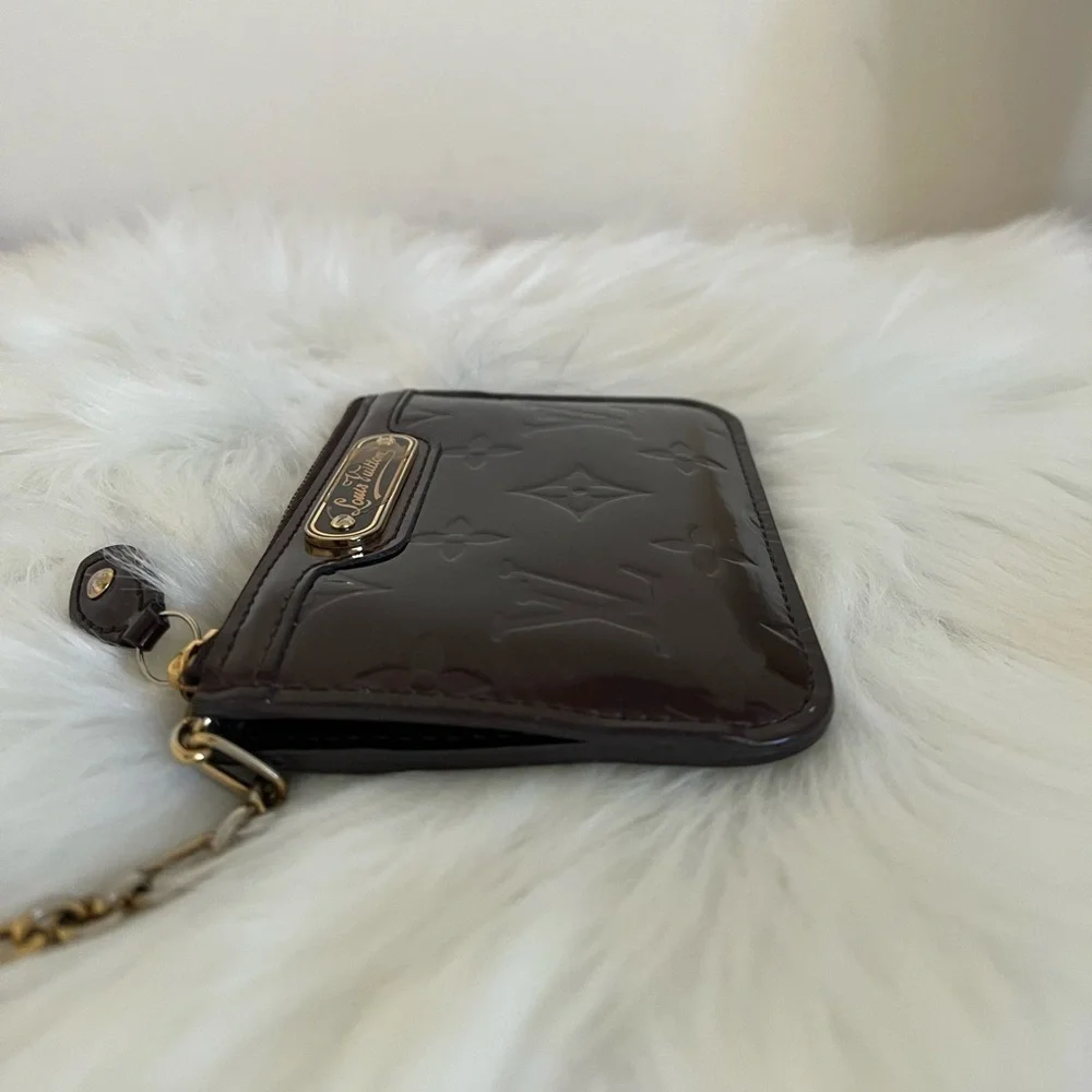 Louis Vuitton Burgundy Vernis key Case Pouchette Amarante Monogram EUC